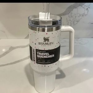 Stanley adventure40 onz Quencher tumbler terrazzo pearlescent white